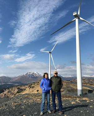 Murkowski and Perry in Kodiak Windmill